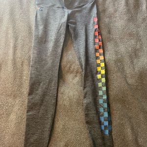 CROP HI-RISE RAINBOW CHECKERBOARD LEGGINGS - CHARCOAL